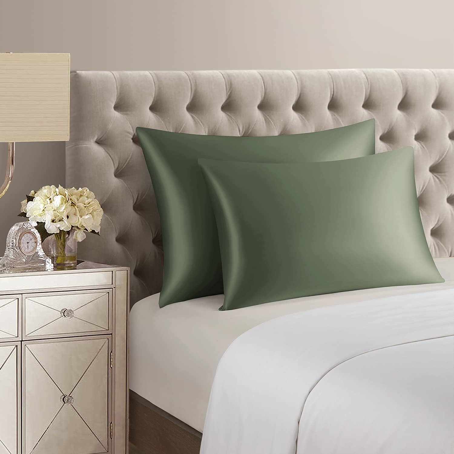 Green 22 Momme Mulberry Silk Pillowcase (Standard): image 4