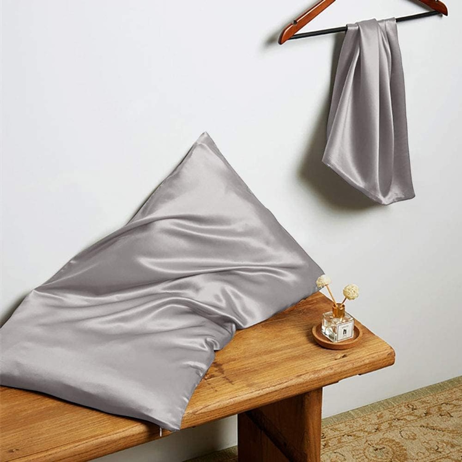 Grey 22 Momme Mulberry Silk Pillowcase, Queen, Hidden Zip
